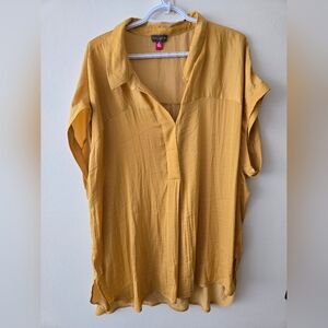 Vince Camuto 3X Mustard Short Sleeve Vneck With Collar Shirt